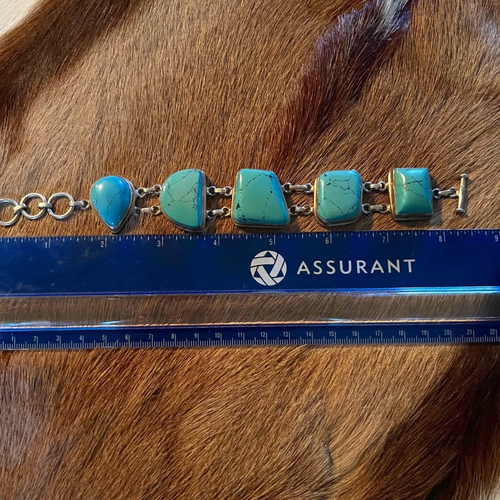 Turquoise & Silver Chunky Toggle Bracelet 8 Inch Links W/ Five Approx 1" Stones